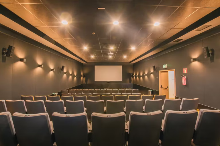 foto3-legenda-sala-de-cinema-creditos-divulgacao-sesc-pr