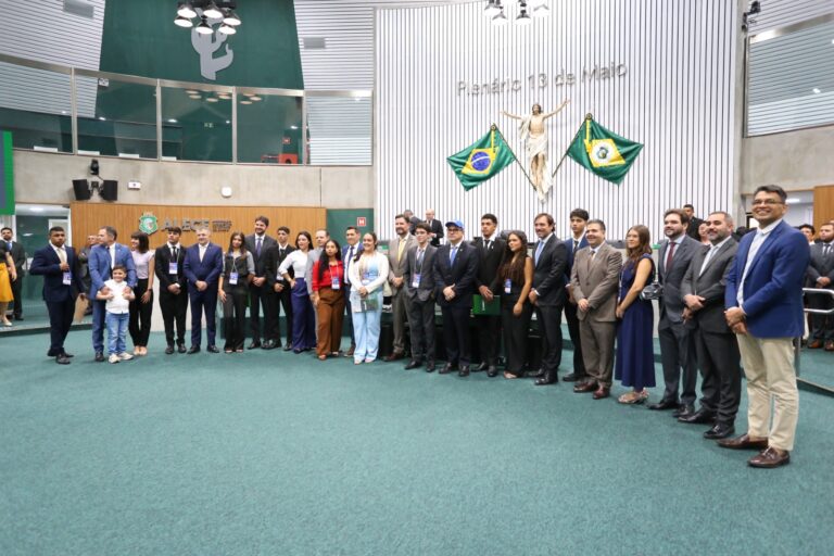 CJncE1h2Bx2vy1EWON5Jkck9mcUjURXGknmQyEjY