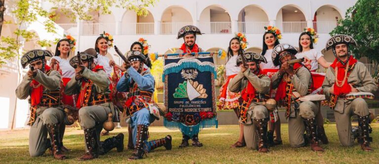 dsc06324_54940960915_l-1071x464